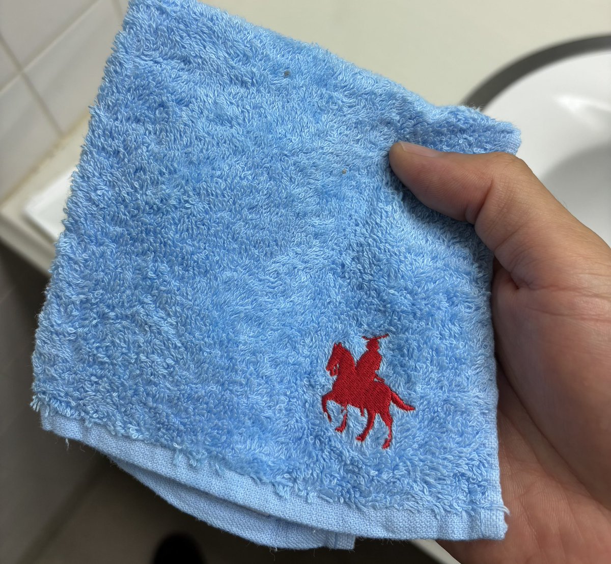 ヒロシ tweet media