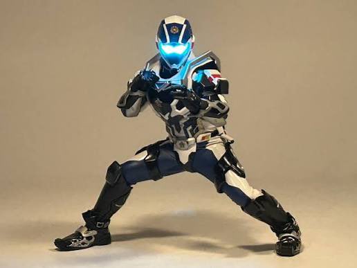 【職務…執行します！！】

怪人であろうと市民であります。
市民の安全を守るのが自分達の務めです！！