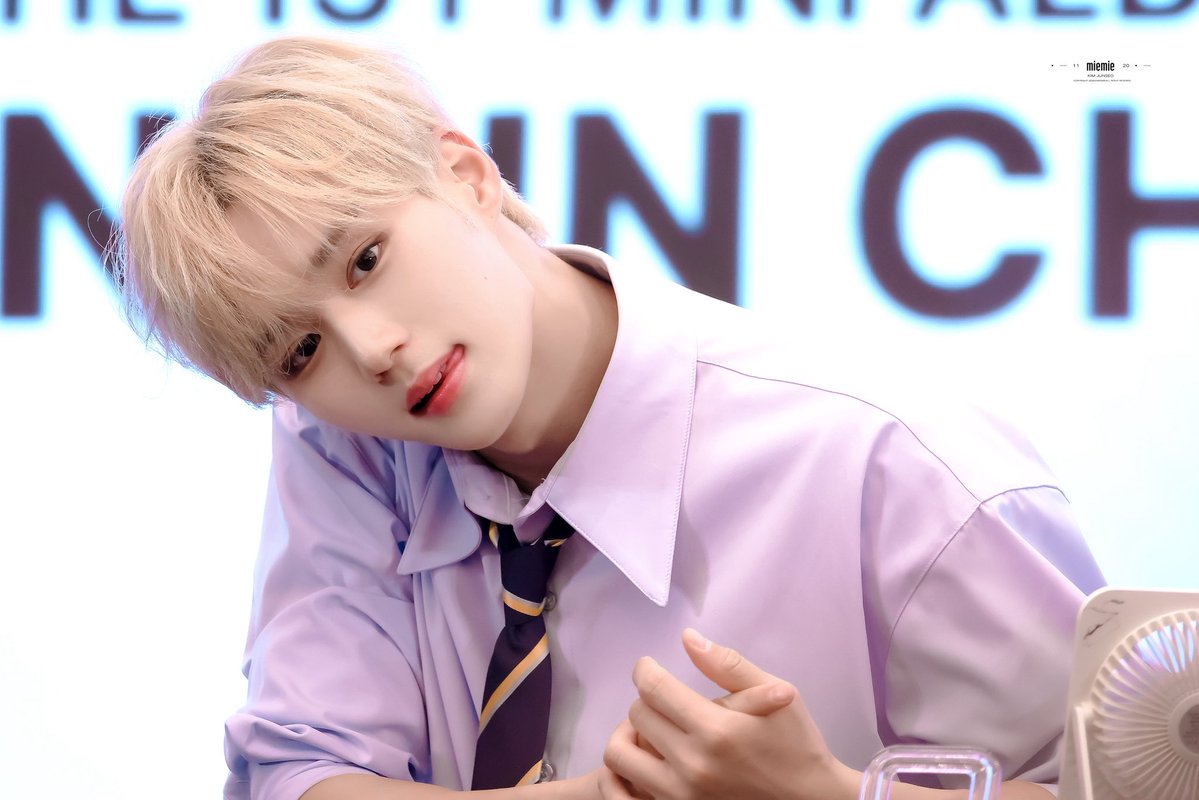 𝐦𝐢𝐞𝐦𝐢𝐞 tweet media