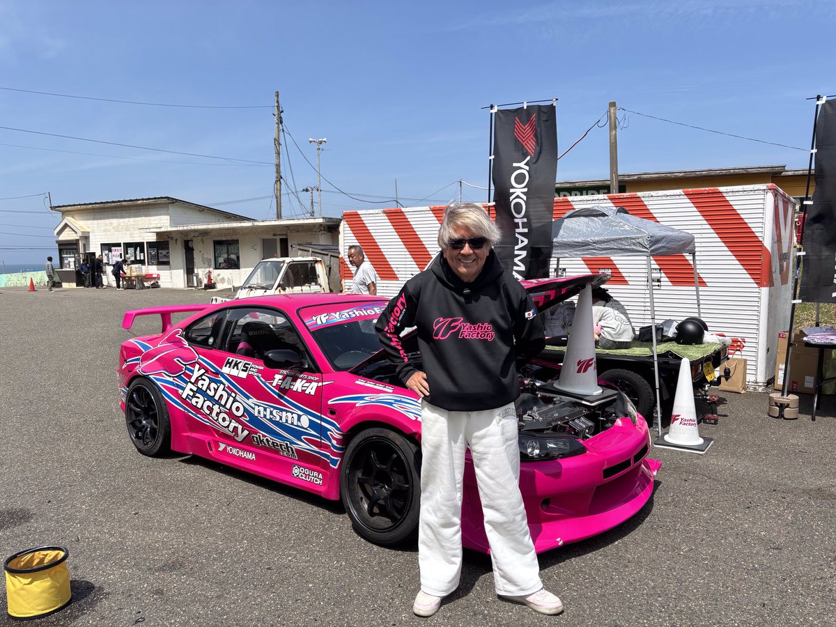 KANBARA_GAS's tweet photo. 山と海が見える！
新潟県が誇る🏎日本海間瀬サーキット🏍
2026年のイベント情報を入手しました🔥
 
走るもヨシ💨見るもヨシ👀観戦のみも大歓迎だそうです✨

あのヤシオファクトリー岡村さんのドリフトも
間近で見れちゃう😭✨👍贅沢～
 
大迫力のモータースポーツを間瀬サーキットで楽しもう💯💯 https://t.co/u7i19LYax2