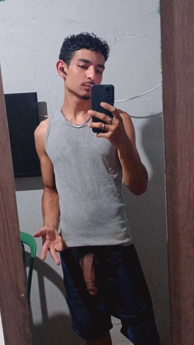 Caraca ninguém me convida pra uma putaria😵‍💫
