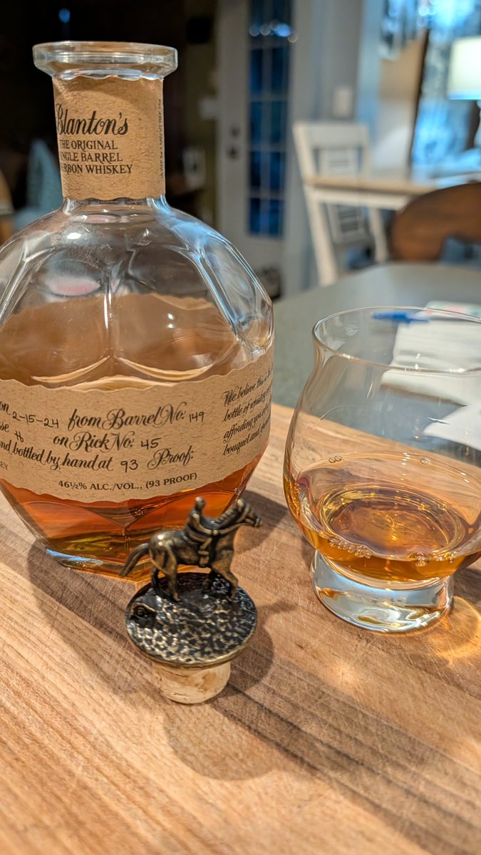 EEFFL's tweet image. Why not? #bourbon