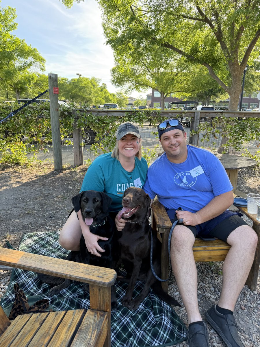 Coastal Alumni tweet media