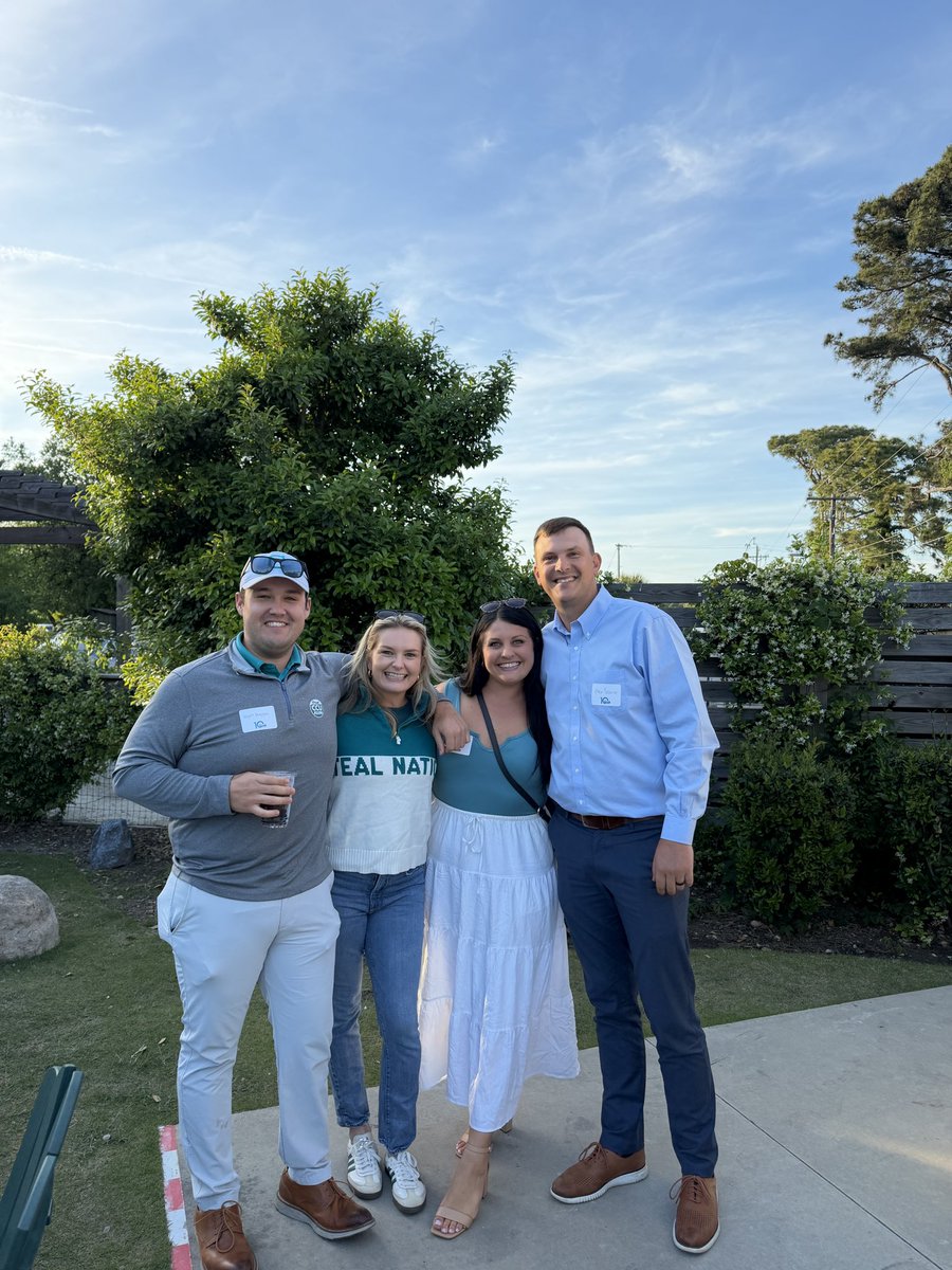 Coastal Alumni tweet media