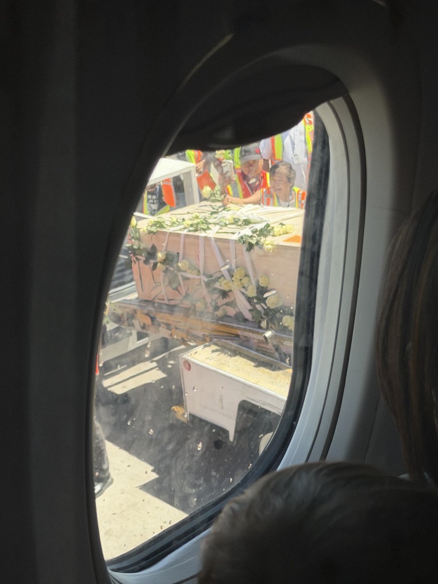 CNightingale16's tweet photo. An emotional arrival in Las Vegas this morning. Our flight was greeted a Water Cannon Salute for a recently fallen US Marine. Thank you @Delta and @LASairport for the solemnity and professionalism you showed today. A beautiful tribute to a life given in service. 🇺🇸😢💔 https://t.co/sCNINI0QUC