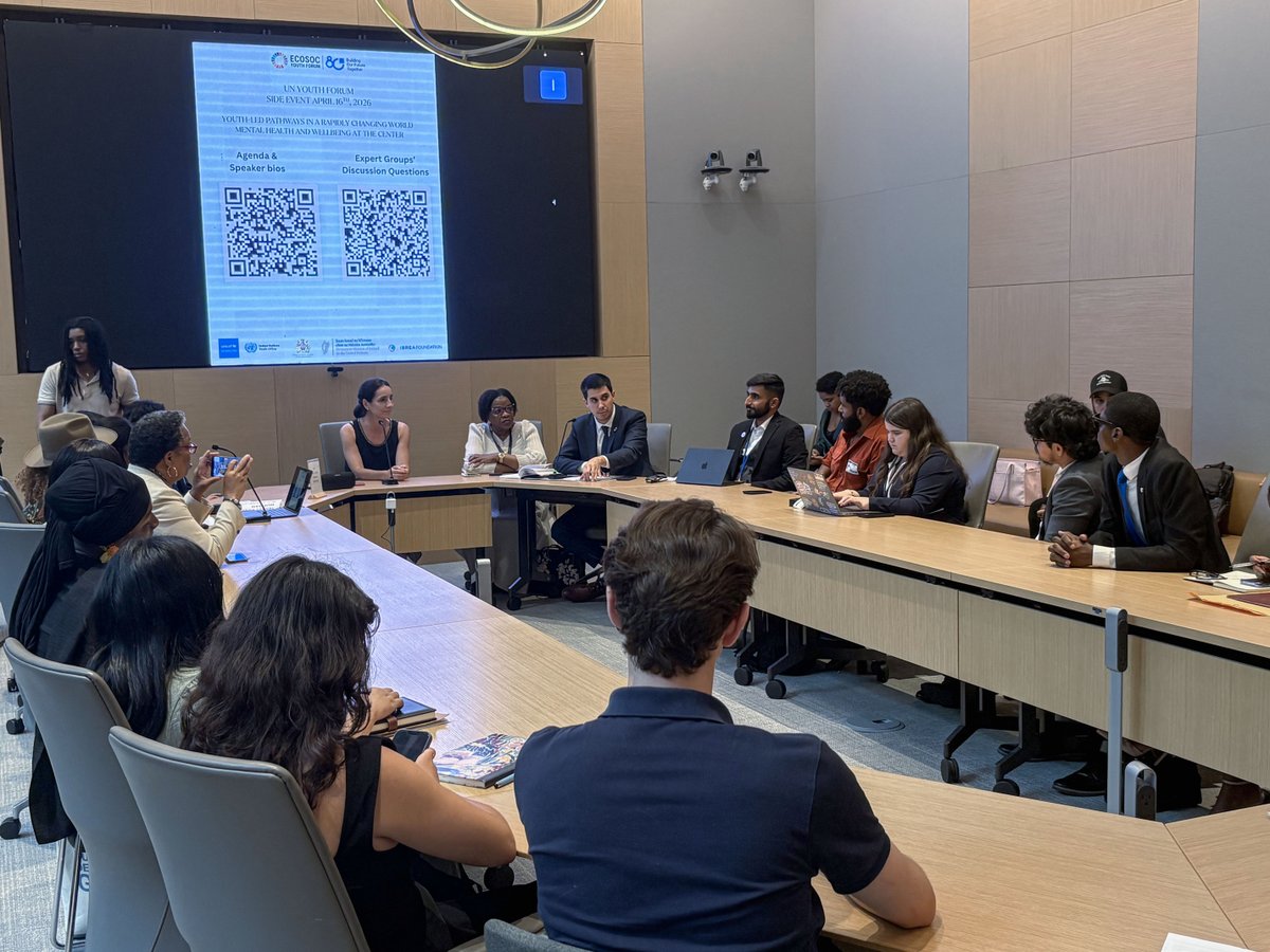UNYouthAffairs's tweet image. ASG @FelipePaullier joined @MalawiUN, @ibreafoundation and @IrishMissionUN for a high-level dialogue on youth mental health. During the discussion participants exchanged their reflections on today's #MentalHealth challenges.