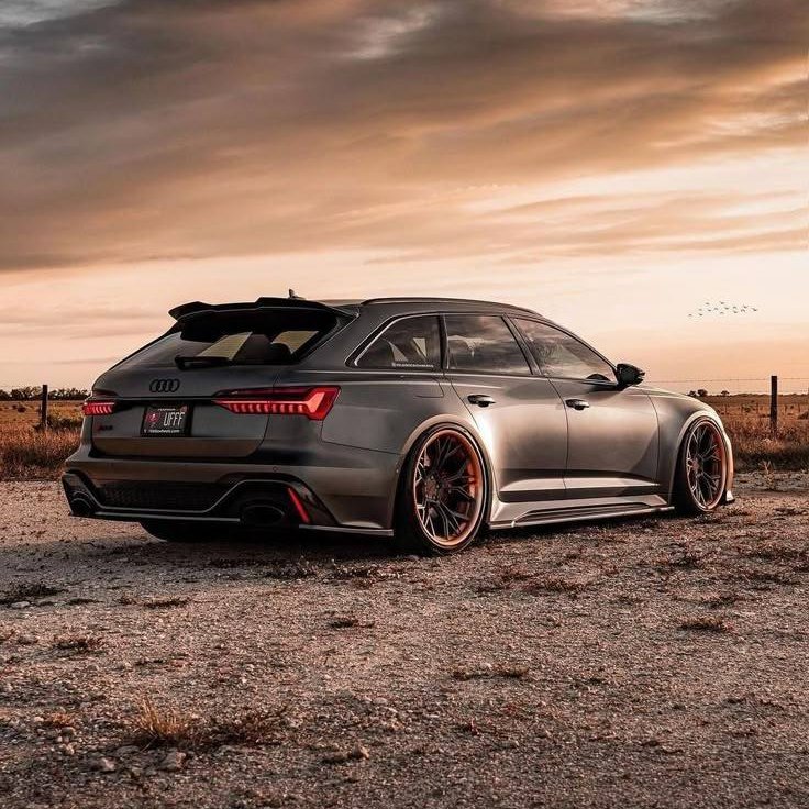 autochat360's tweet photo. 4.0 V8 RS6 😤= Pure power. https://t.co/Zv5LPQUeXB