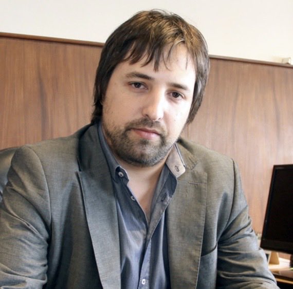 Julio Razona tweet media