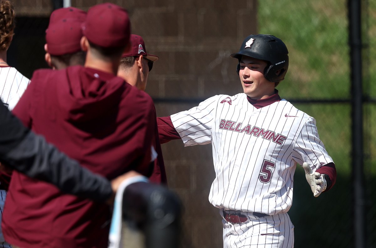 BUKnights's tweet photo. RECAP | @BUKnightsBSB uses eighth-inning rally to defeat Dayton 

⚾️⚔️

📰https://t.co/7N8lgFLBGq https://t.co/mBJmfAwhFR