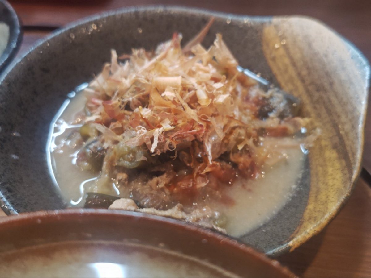 tmknsmb_o_o's tweet photo. おはよーございー(≧▽≦)
土鍋炊きご飯(中)🍚
豚汁(具沢山)🐷🍠
豚なす味噌🐷🍆
アカモク🌊
#glouton https://t.co/SDKkafkJMw