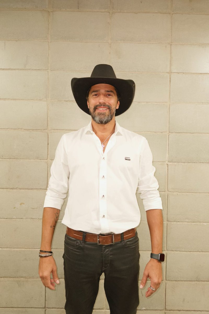 nina cowboy tweet media