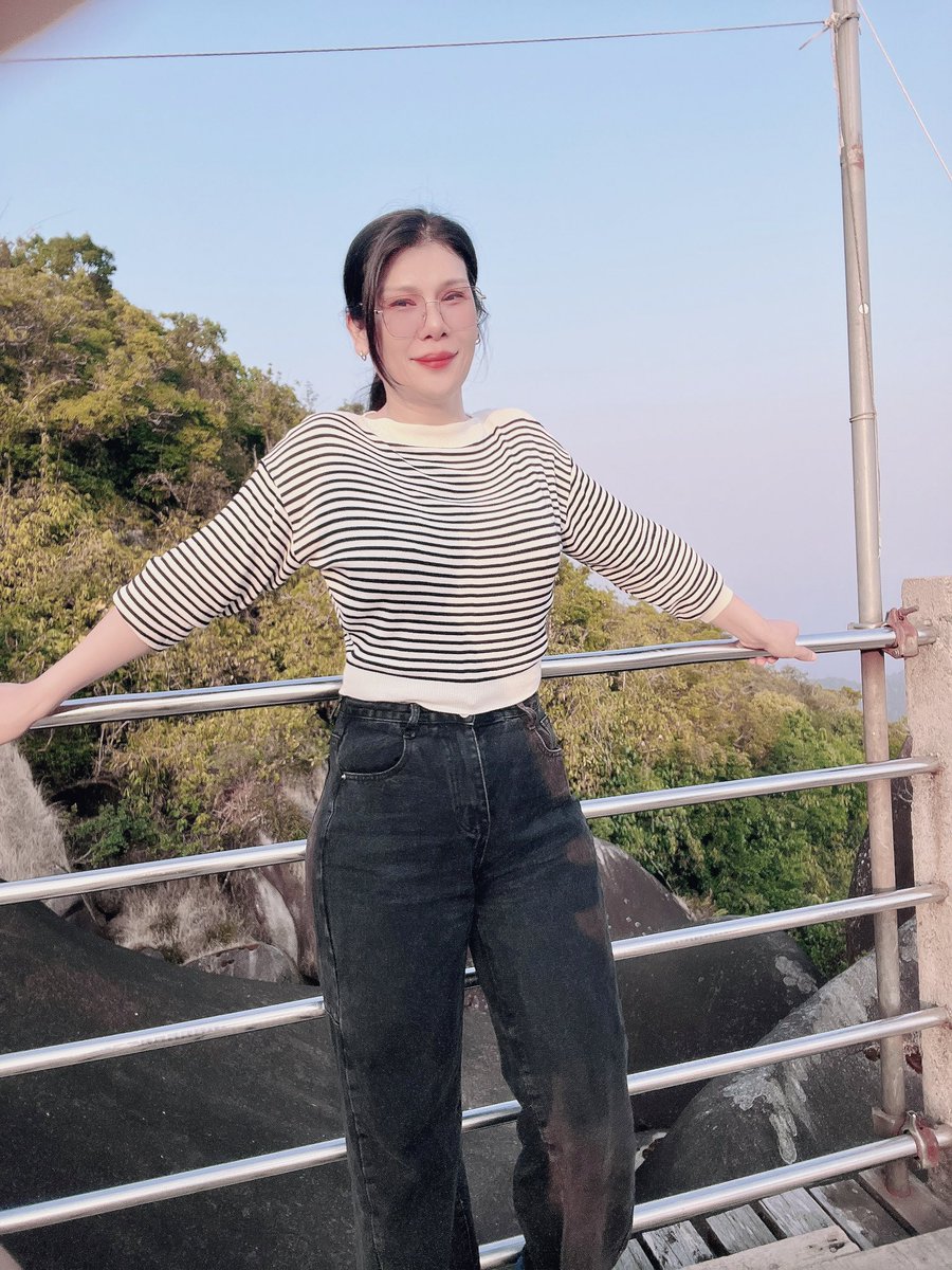 ใบเฟิร์น tweet media