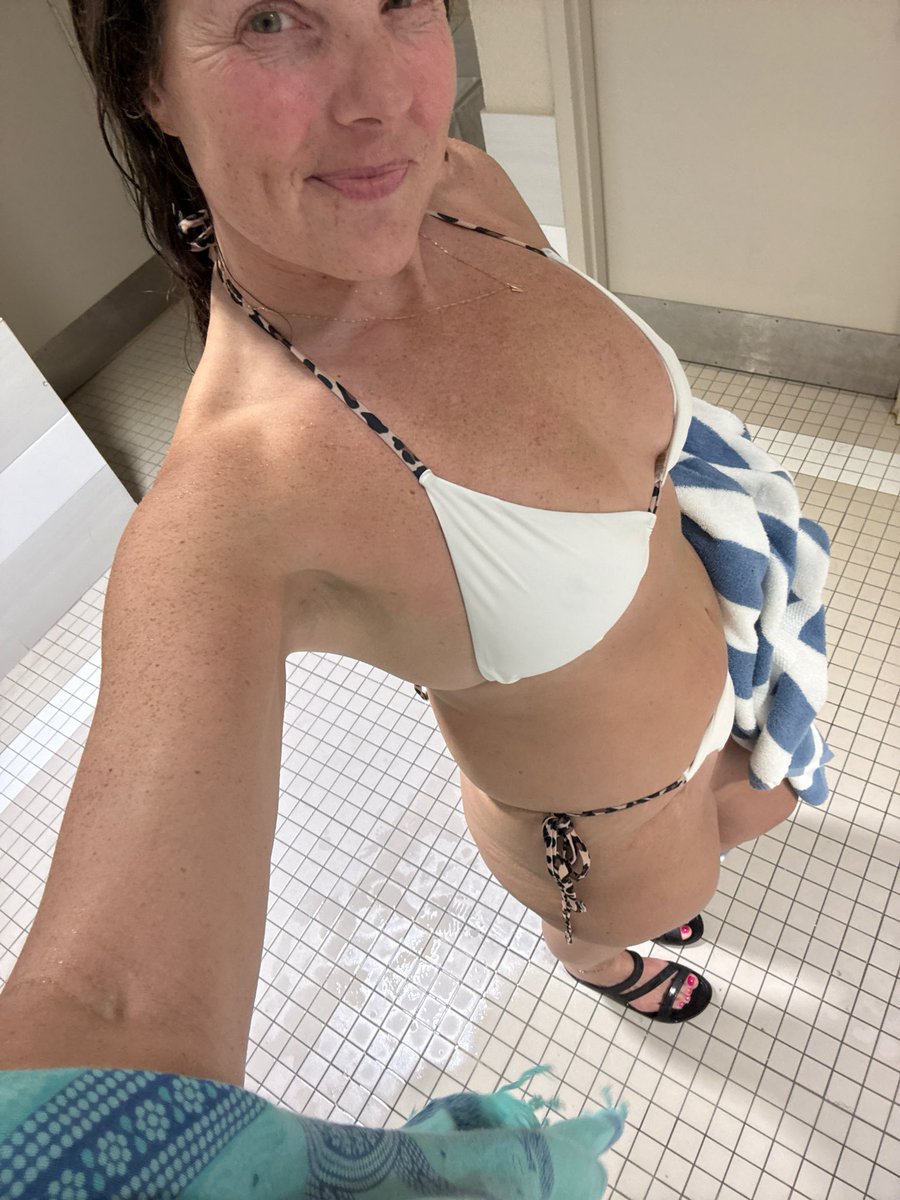 Natureneena tweet media