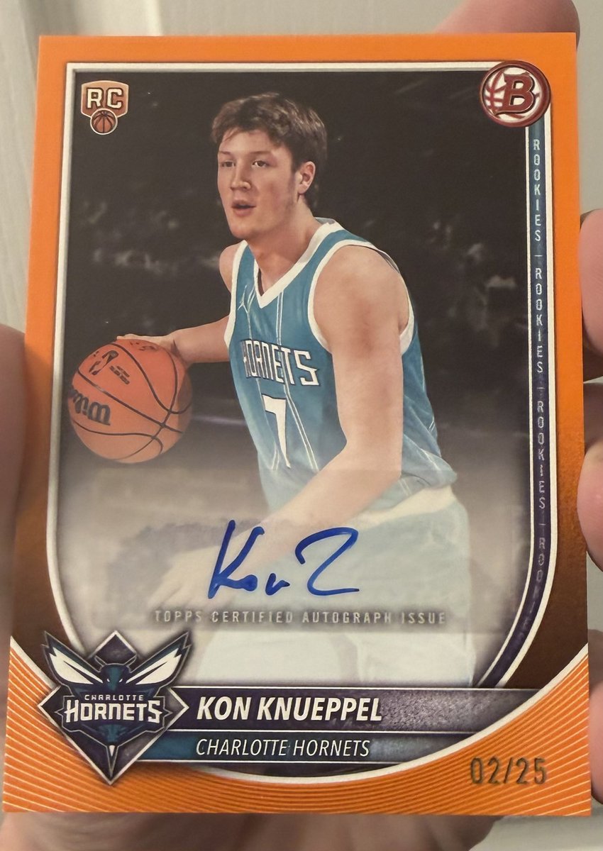 Gatto Baby tweet media