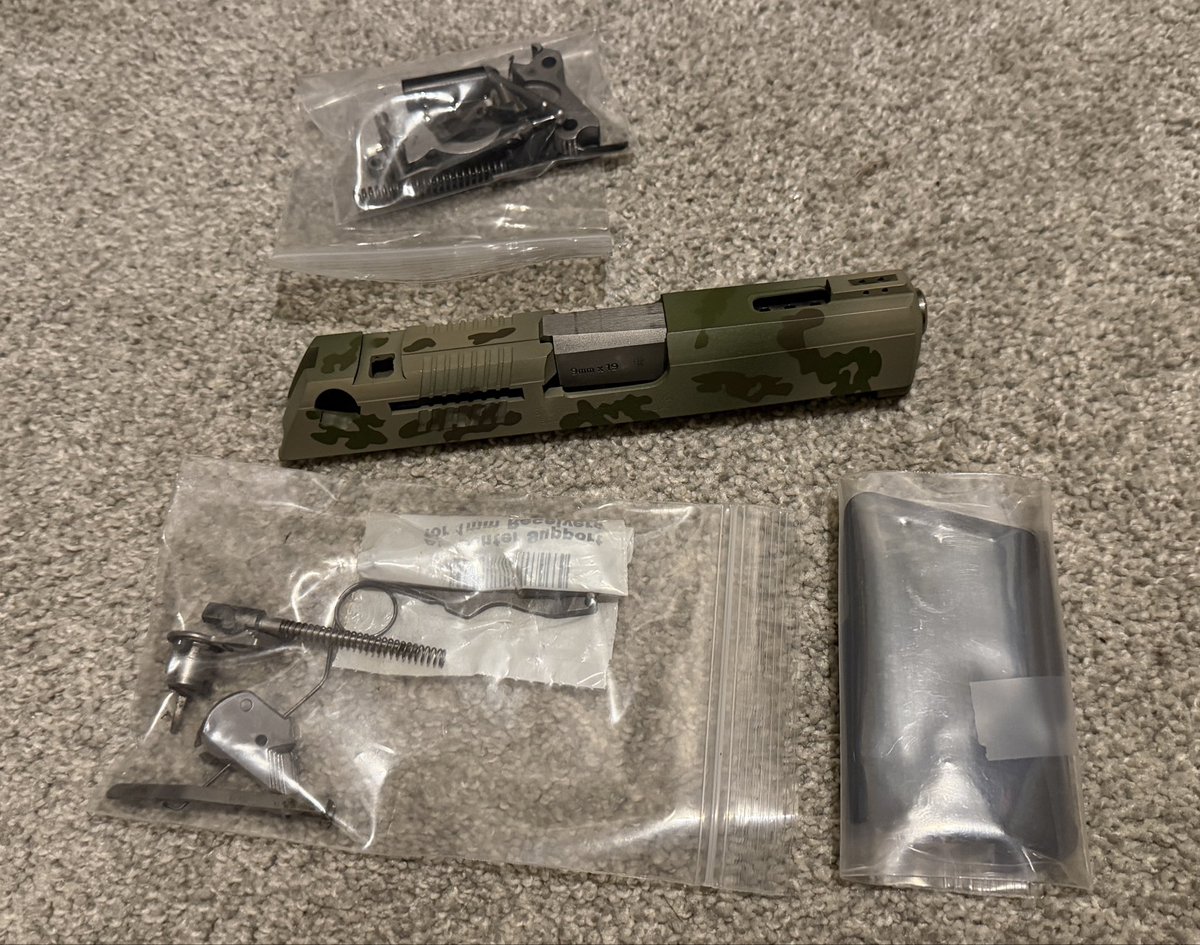 NotaGuntuber's tweet photo. Decision made. The slide will be used as a Beta Bounty.
Complete the build, win the custom ported and Cerakoted complete upper and whatever lower parts I have too. There has been an unproven P94 beta for too long and it doesn’t use the link style barrel!
Full rules in the reply. https://t.co/pOLGkhCOzH