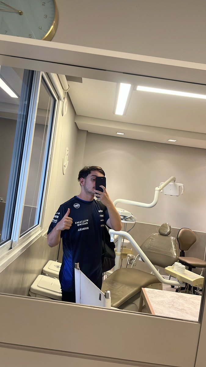 lovargass's tweet photo. Fechadao com a @WilliamsF1 https://t.co/55FWq73yHc