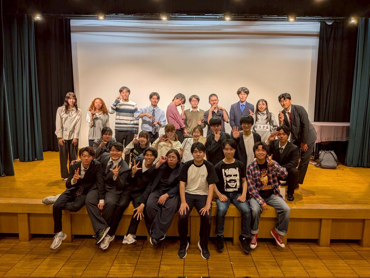 oku_shiningrare's tweet photo. 新歓ライブにたくさんのご来場ありがとうございました‼️

次回の定期ライブは5/26（火）を予定しております🌟
また5/16（土）14:55〜@アイリス前ステージにて五月祭ライブを行います🌱ぜひお越しください！！

演者・裏方共に募集中です🌸
ご興味ある方はDMまで💨 https://t.co/G6K69xrQlZ