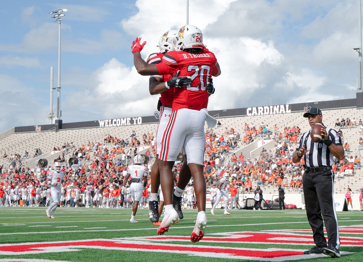 Adrian KING Taylor tweet media