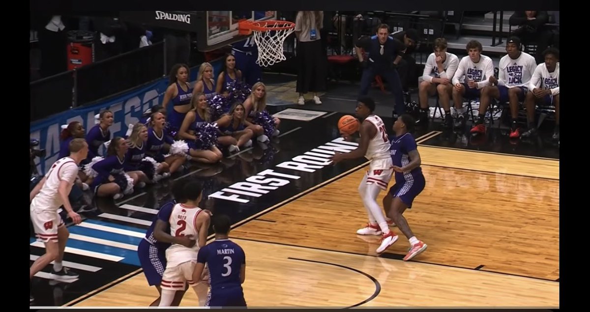 wilcoxethanc's tweet photo. @kollegeklubguy @CBBcontent “Natural point guard “ https://t.co/vMSXk55wd9