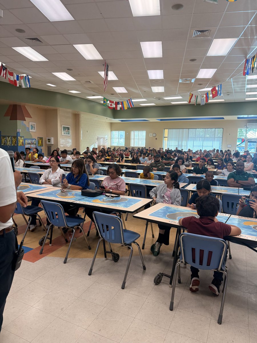 InsightfulGaibi's tweet photo. Thank you to everyone who joined us for Course Selection Information Night. Course selection marks the beginning of something new. I can’t wait to meet the new Stingrays in August 2026 💙💛 @palmspringsms @pbcsd @pamelamac1908 @_LoBurk @kjmartinez__ @RTatis8 @PSMSChoice https://t.co/kXM5bkPDmC