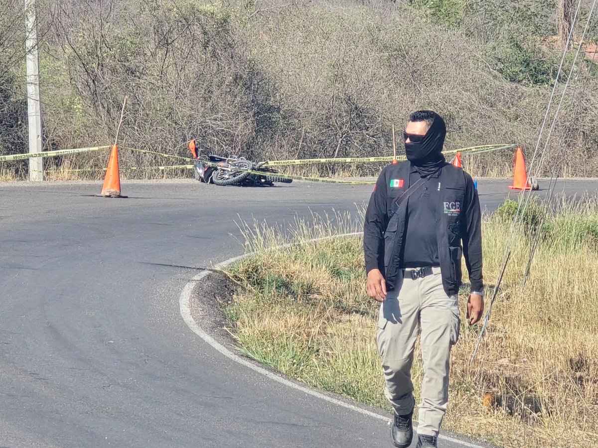 entreveredas's tweet image. 🚨 Culiacán
Ejecutan a motociclista rumbo a Tepuche
📍 “La Y”
#Sinaloa #Seguridad

entreveredas.com.mx/2026/04/ejecut…