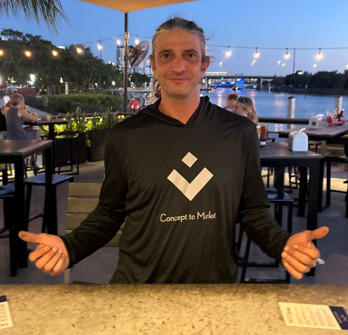 Looshes Labs tweet media