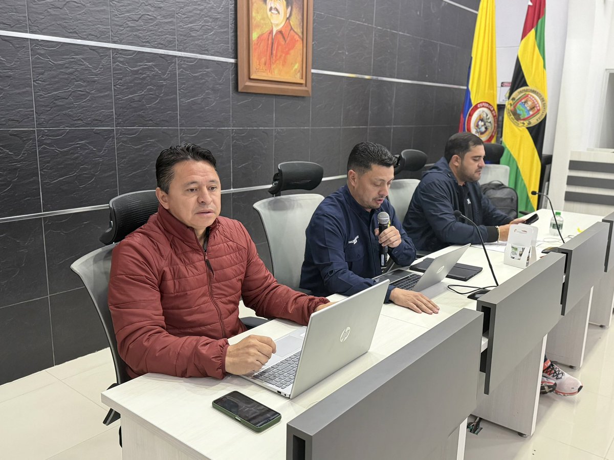 addsantander's tweet photo. 🔵En vivo | Sesión plenaria 
Informe de gestión y plan de acción Secretaría de Salud

Conéctate ⬇️

https://t.co/5PmJJrAOc5 https://t.co/0Q2CGxEm7z