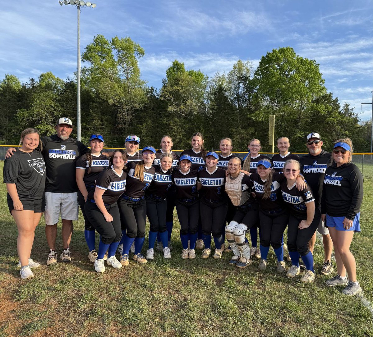 KarleighBaker29's tweet photo. DISTRICT CHAMPS!!! 🏆🔥  

19-0 win over Claiborne to finish the regular season on top!! This team is different!

Tonight: 1-1 | 💥 Double | 3 Runs | 1 RBI | HBP x2 (on base every PA)  

Love playing with these girls! The work doesn’t stop—locked in for postseason. 💪  

2029 | C/UTL

@TN_FP_Schroyer @FuryPlatinum @ECCARoyals @ToddSkeen @MaxPreps @TDT_Sports @prepxtra @5StarPreps @DaynaCarter5 @coachmass2214 @JURoyalsSB @kyleighmpayne @KingU_Softball @KSUOwlsSB @JaxStateSB @MT_Softball @TTU_Softball @LipscombSB @LibertySB @ExtraInningSB @LineDsoftball @coachangelbrown @Batter_Up11 @Justinbraden @Batter_Up11 @CoachSims_JSU @CoachRobParson @bench424nmore @zhart18 @SoftballHome @ProspectID_ @gatorjack72 @ClarkGSCC