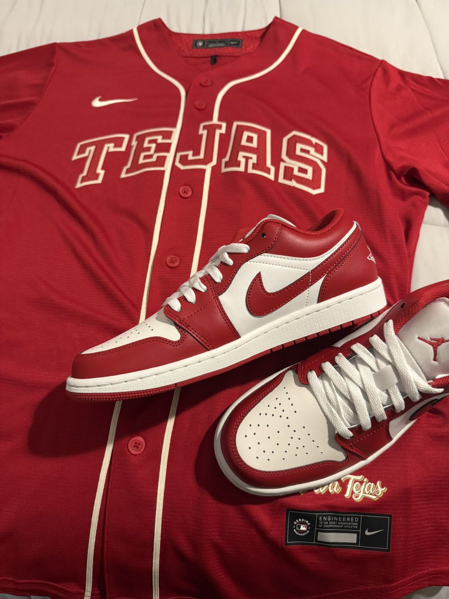 Kaitlynn ✨ tweet media