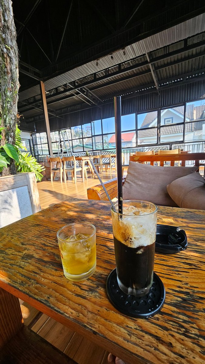 Charlie π² tweet media