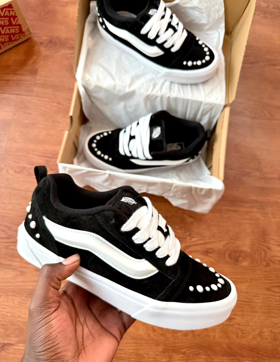 toppyshow's tweet image. Shop latest Knu Skool Vans ‘Pearls’
Size: 40-45
Colors: As Displayed 
Price: ₦60,000
Location: Lagos 
Dm to order now &amp;amp; kindly retweet
#sneakers #kicks #shoeonlinevendor #vans