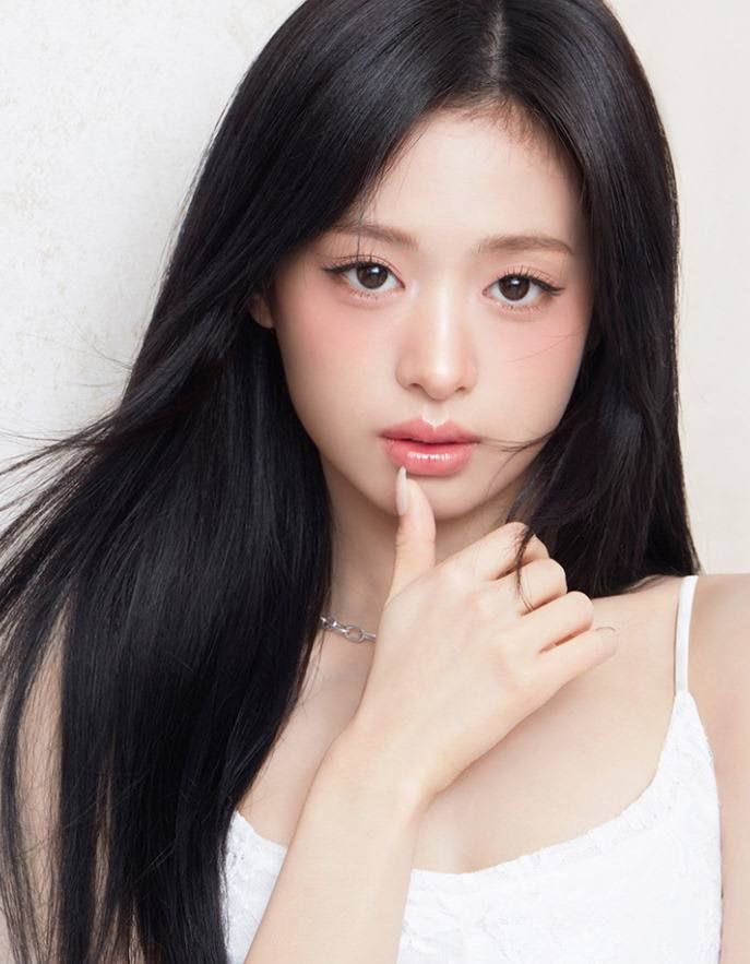 AHYEON BASE tweet media