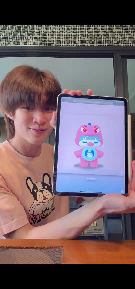 Hello Asian tweet media