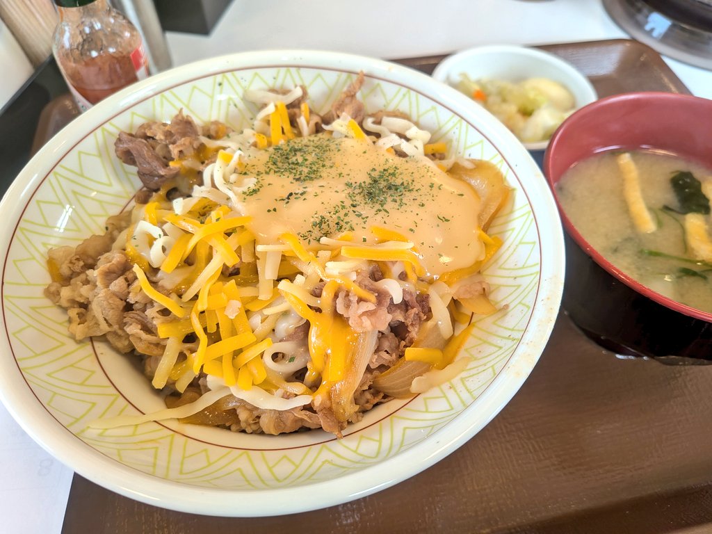 6万ペソ・サブスタンス tweet media