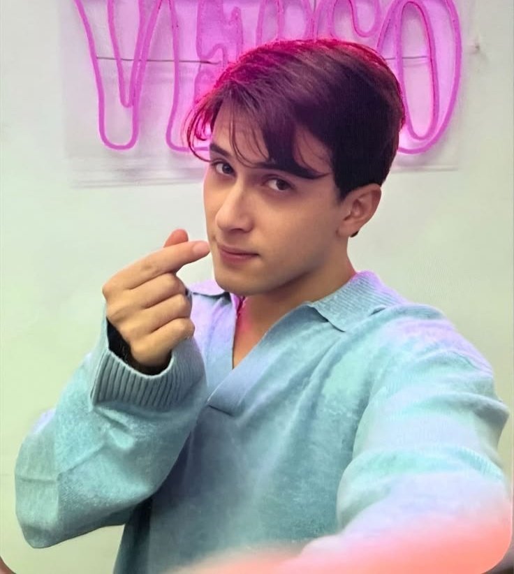 𝐸𝑙𝑙𝑖𝑒🌙 tweet media