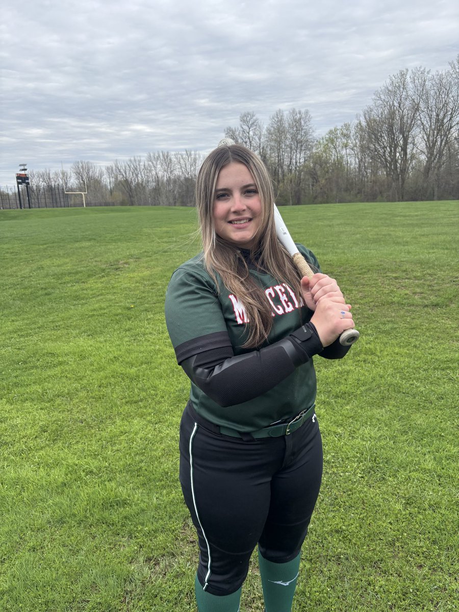 lisapatmac4's tweet photo. The Lady Mustangs improved to 4-3 with the 23-2 win over Phoenix. Millie Novitsky led the offense going 4 for 4 &amp; was a HR short of the cycle. Jordan O’Connor &amp; Zofia Polkowski each had 3 hits. Carly Sears earned the win on the mound. 🥎🐎💚 @PatSpadafore @blackwell_phil https://t.co/jkaKRQ6N1m