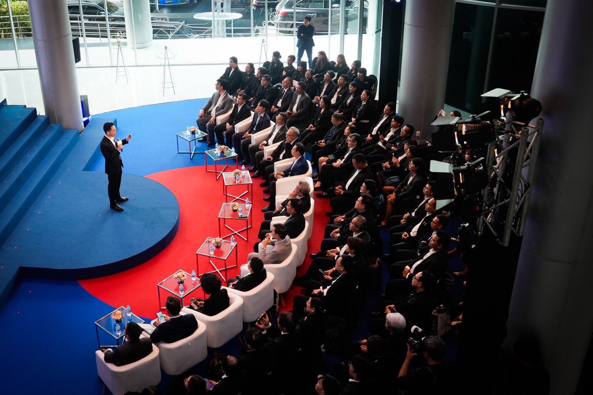 ไม่แน่จริง ยืนจุดนี้ไม่ได้