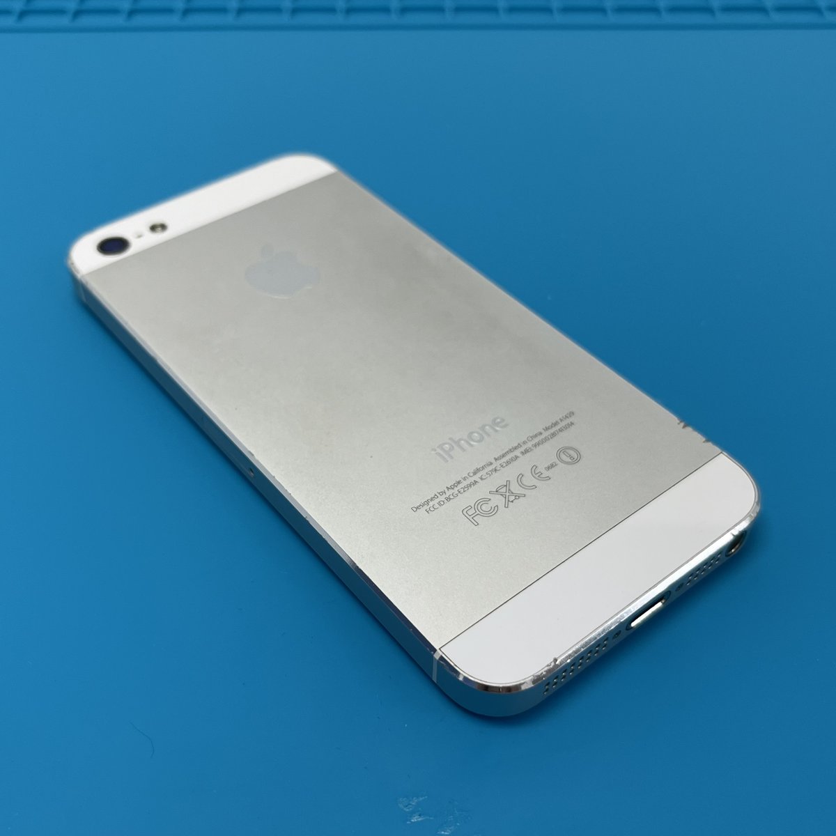 idock24aomori's tweet image. おはようございます☁
昨日に続いて今日も風が強いですね！
黄砂以外にもいろんな物が飛んできそうなので注意したいです。

本日も10時から営業開始いたします！
ご来店お待ちしております🙇‍♂️

#iPhone修理 #青森市 #iPhone5