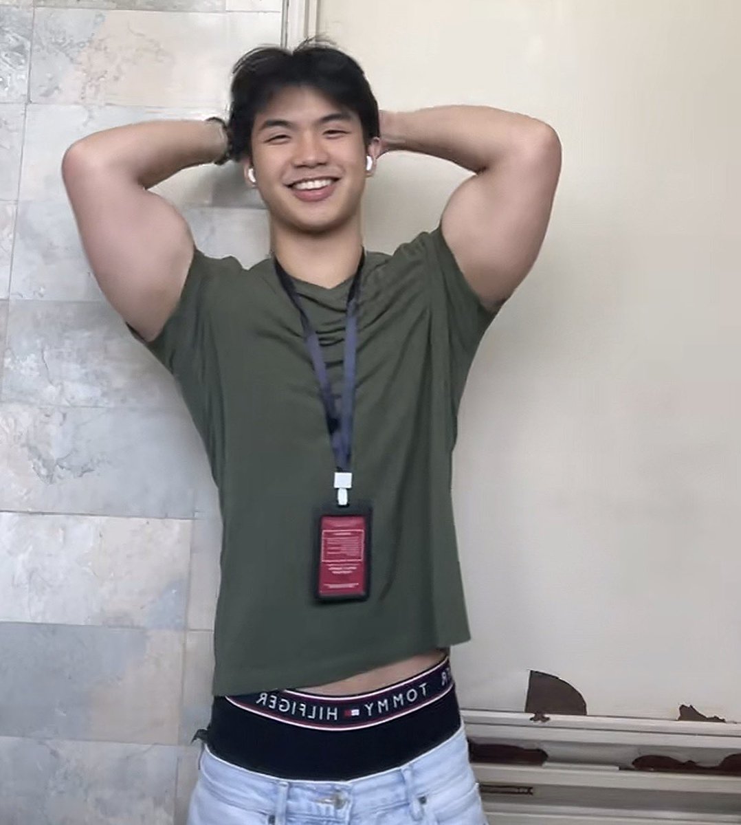 Daily Hot Dudes tweet media