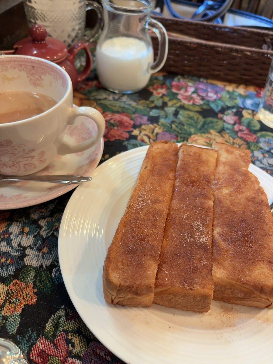 夜行バスチャレンジ✨️
快適でビックリしました😊
今日はマチソワ(宝塚▶︎梅田)楽しみだなぁ♡♡