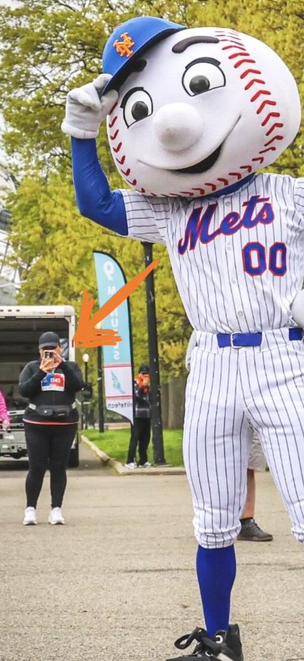 MyLittleTake's tweet photo. @mrsmet WATCH OUT FOR YOUR MAN’S STALKER! https://t.co/SLfrd8m1Ke