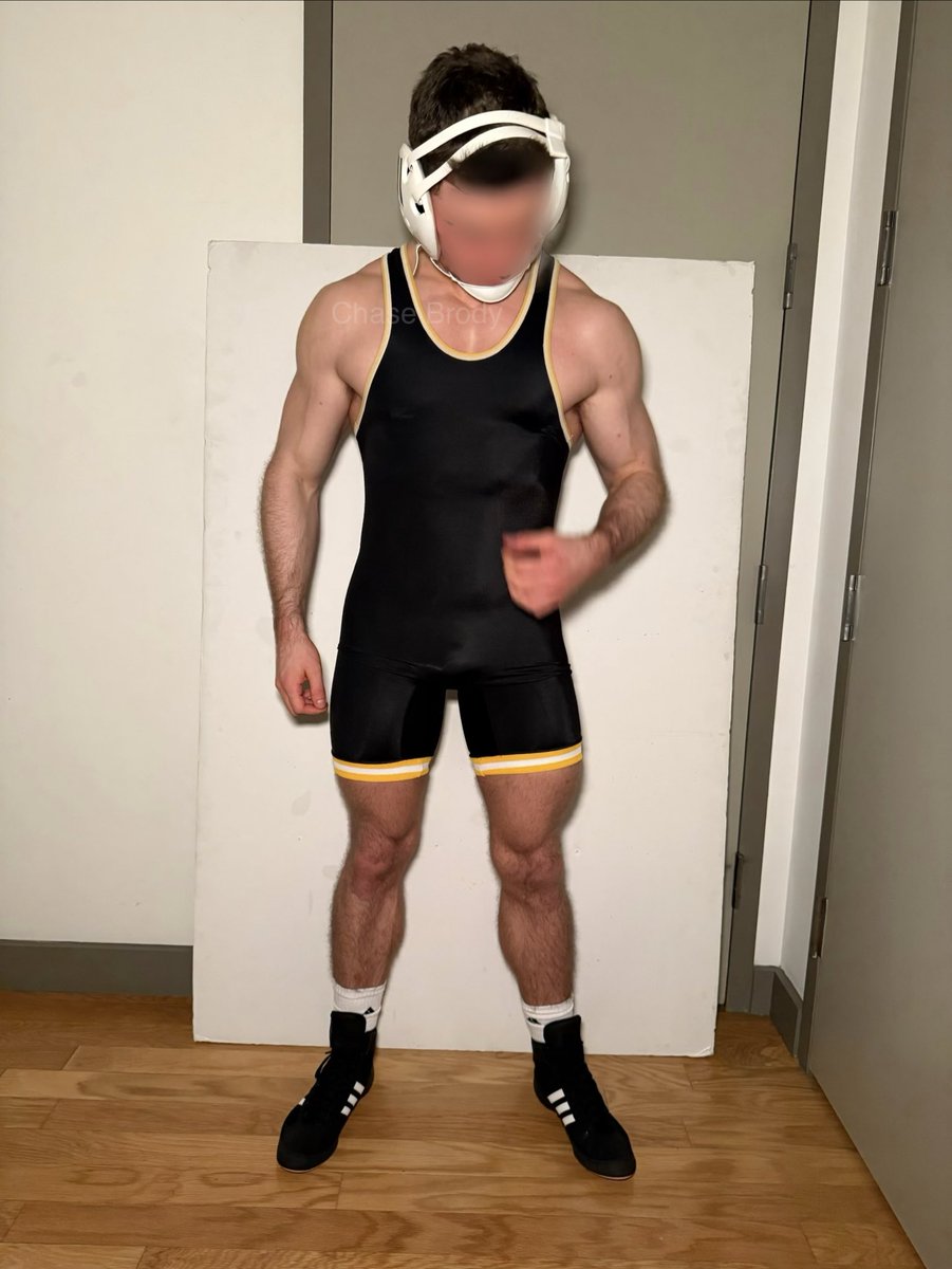 letschasebrody's tweet photo. Would you wrestle me? https://t.co/TZ5wK64FIn