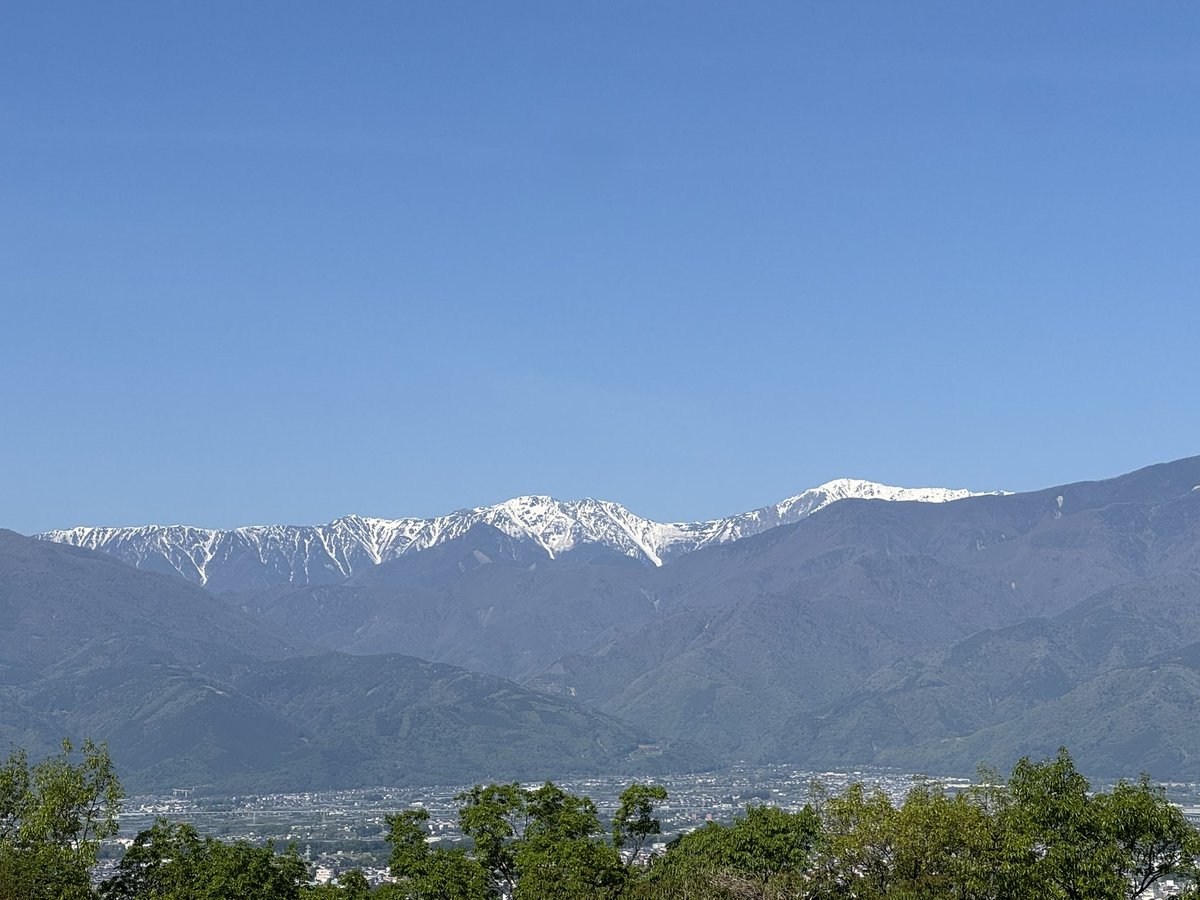 takewick's tweet photo. 2 days to go until my dream race — #MtFUJI100, a 100-mile run through the mountains around Mt. Fuji.
Down 4kg and no major injuries. I might have needed more training for the distance and elevation gain, but I’m in better shape than the past two times.
I’ll finish it this time! https://t.co/HK7APGun9W