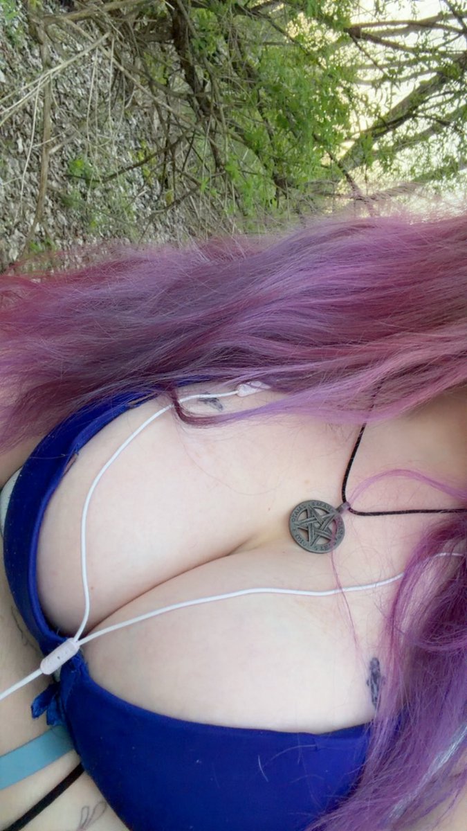 A._.rat.in.a.cage. tweet media