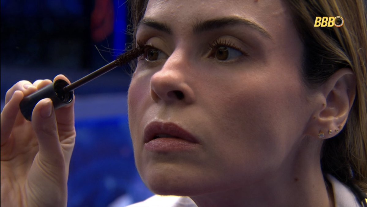 Dora Figueiredo tweet media