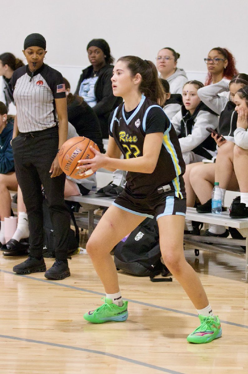 brileyesnard's tweet photo. 📸 Pics from last weekend at Puma Pro16 Live! Love this team and these coaches!! 
📍Norman, Oklahoma
@itscoachv_ 
@teamrisebball 
Pic creds- @markjjensen https://t.co/D4LGO7CHlY