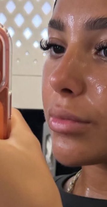 bllqll1's tweet image. #Bebeta c’est quand que tu vas assumer que t’es allé refaire ton nez? C’est comme #inesbvc qui assume tjr pas ses injections au hanches et au fesse influmenteuse