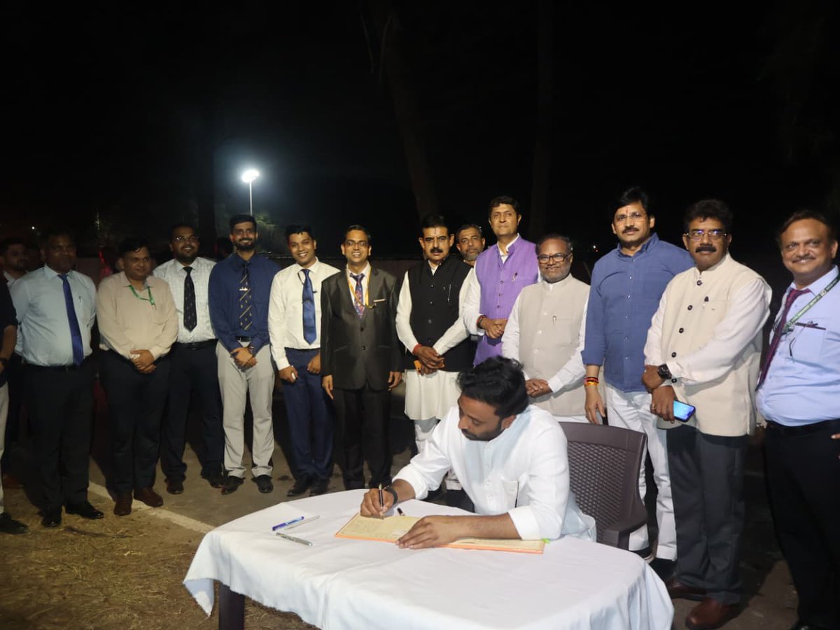 IN_GNA's tweet image. Hon’ble Deputy Chairman of the Parliamentary Committee on #OfficialLanguage, Shri Bhartruhari Mahtab, along with Hon’ble MPs and officials, visited #INSHansa and Naval Armament Depot, Goa on 20 Apr 26.

The delegation was briefed on Air Squadrons, operational infrastructure and