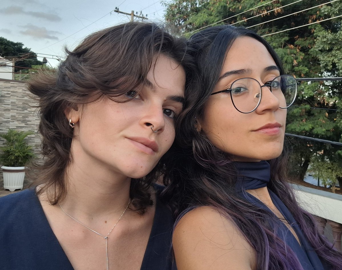 semana da visibilidade lésbica então vejam nós 💘