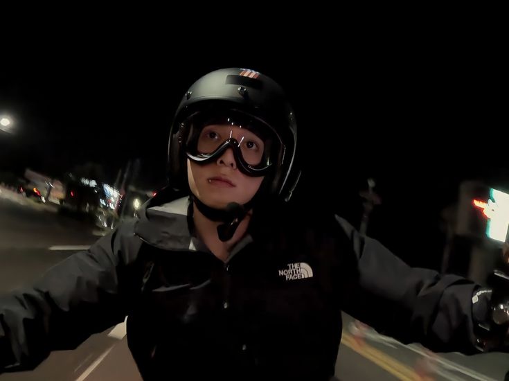 tune in⁷ to 𝑨𝑹𝑰𝑹𝑨𝑵𝑮 tweet media